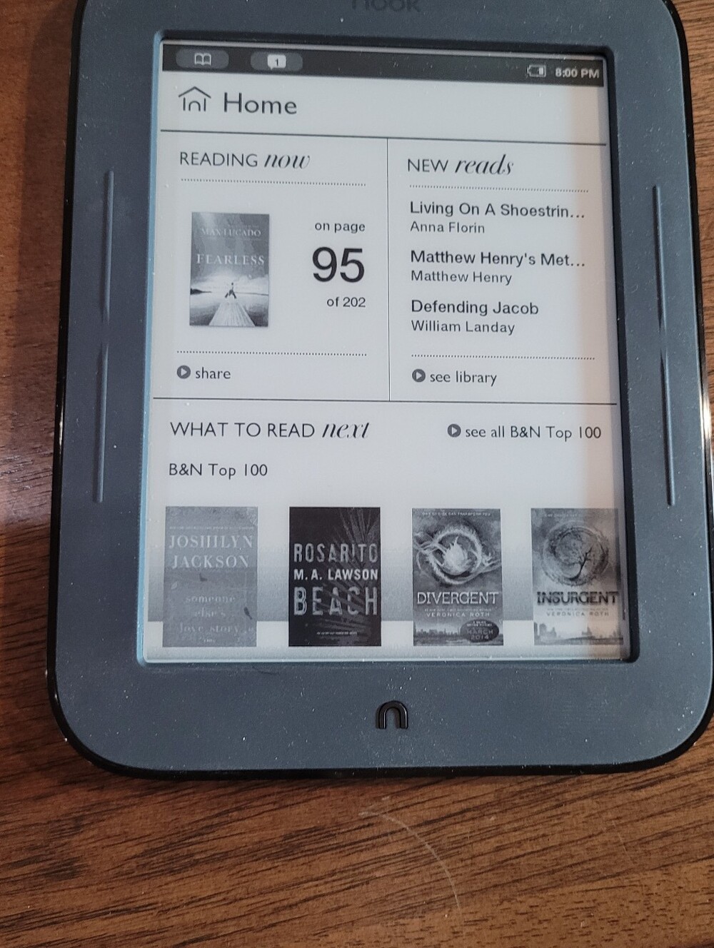 NOOK eReader And Cover. Barnes & Noble. 6 In Touch Screen. Simple Touch eReader - Picture 8 of 15